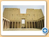 2.3.1.05-Templo De Horus (2) Patio porticado